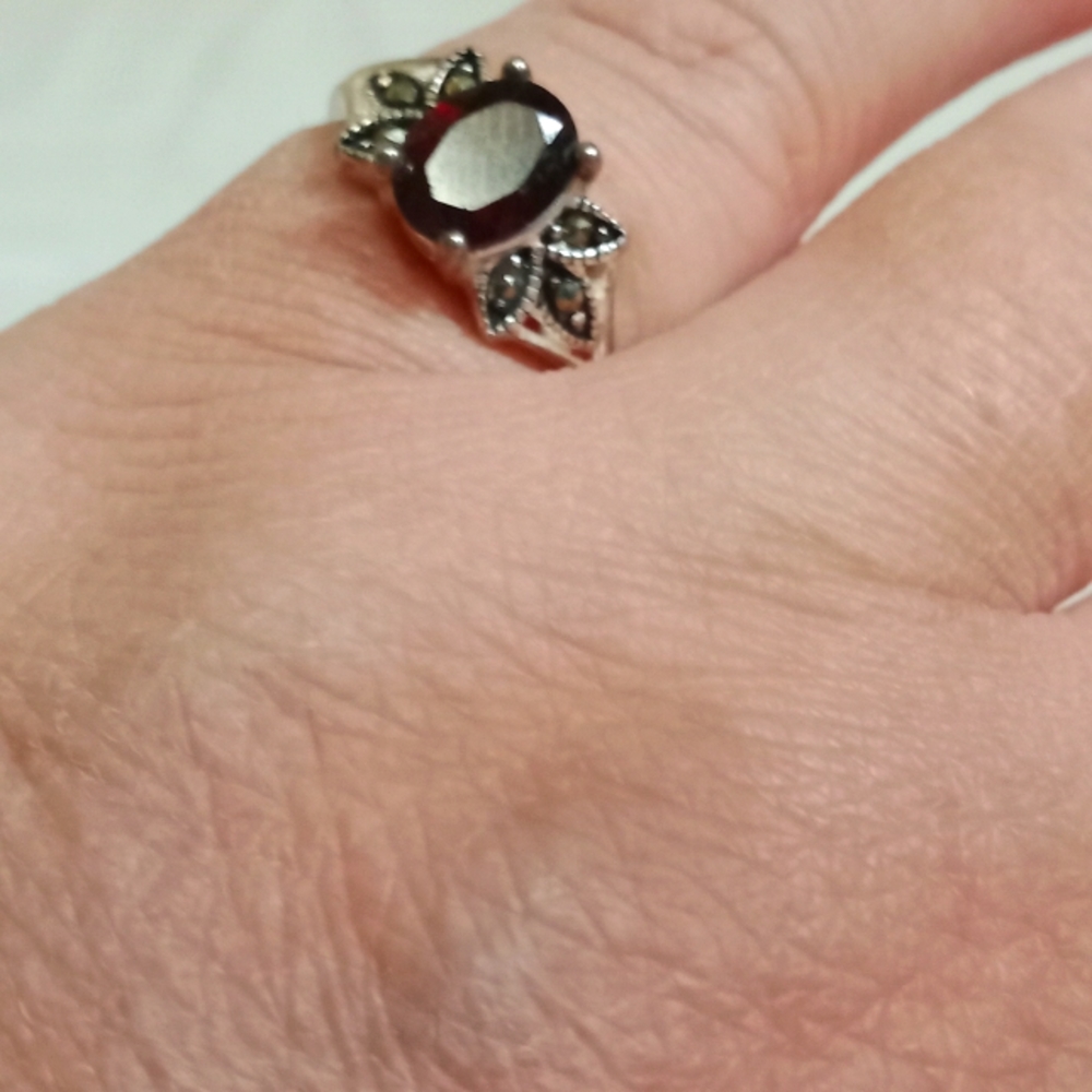Avon Ring with a Garnet like Stone